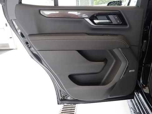 New 2026 GMC Yukon Elevation w/ Elevation Premium Package AWD/4WD image 27