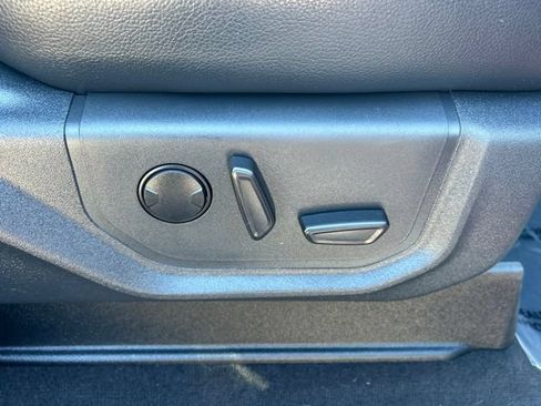 Used 2022 Ford F250 Lariat w/ Lariat Ultimate Package AWD/4WD image 13