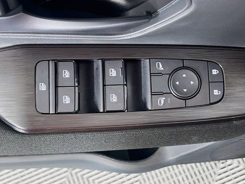 New 2026 Nissan Kicks S FWD image 16