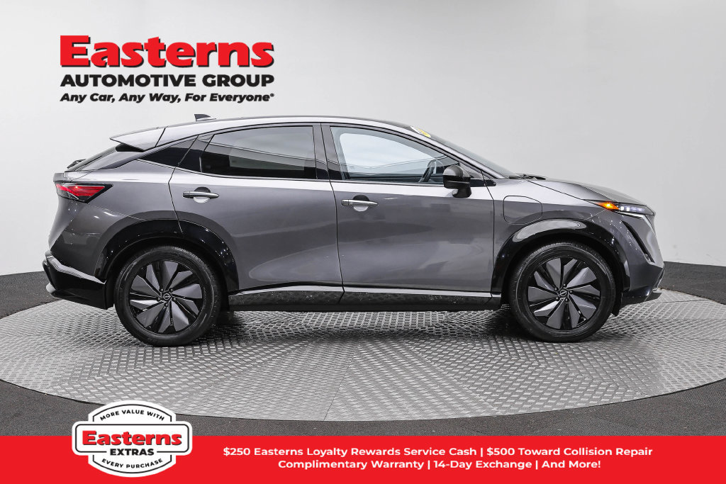 Used 2024 Nissan Ariya AWD image 5
