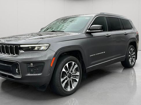 Used 2021 Jeep Grand Cherokee L Overland w/ Luxury Tech Group IV image 11