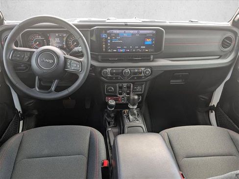 Used 2026 Jeep Gladiator Rubicon AWD/4WD image 15