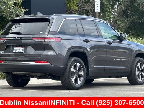 Used 2023 Jeep Grand Cherokee 4WD 4xe w/ Luxury Tech Group II image 4