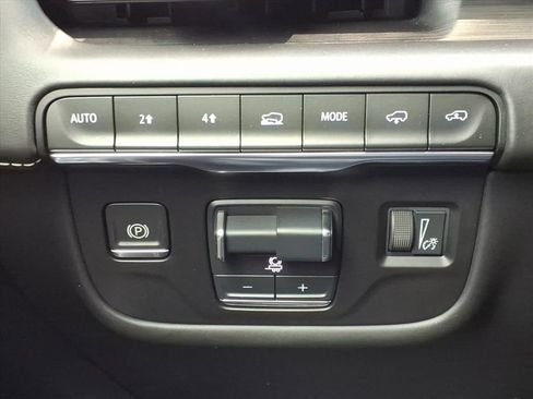 Used 2021 Cadillac Escalade Sport Platinum AWD/4WD image 32
