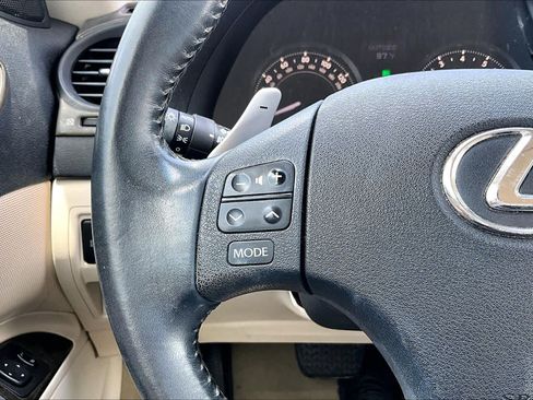 Used 2010 Lexus IS 350C RWD image 22