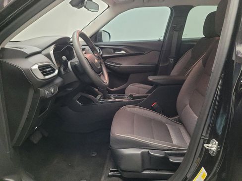 Used 2021 Chevrolet TrailBlazer LS FWD image 17
