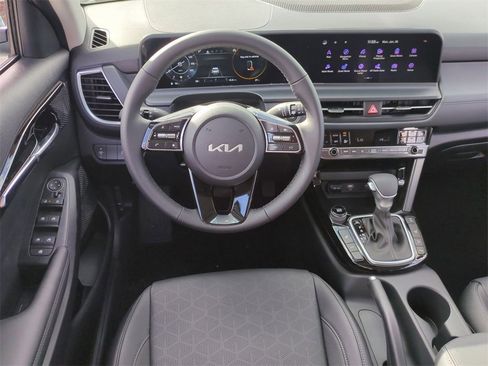 New 2026 Kia Seltos EX w/ EX Sunroof Package image 25