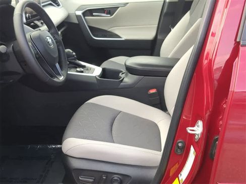 Used 2023 Toyota RAV4 XLE w/ Convenience Package image 15