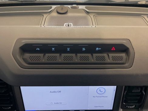 New 2025 Ford Bronco Badlands image 15