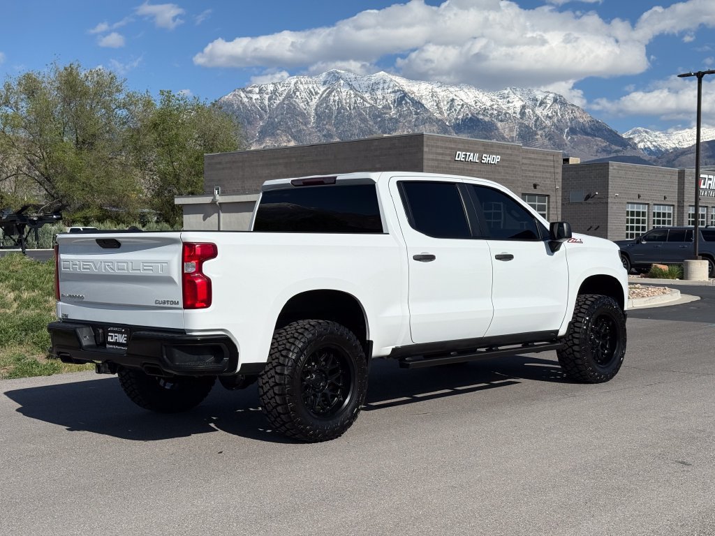 Used 2020 Chevrolet Silverado 1500 Custom Trail Boss w/ Custom Convenience Package AWD/4WD image 9