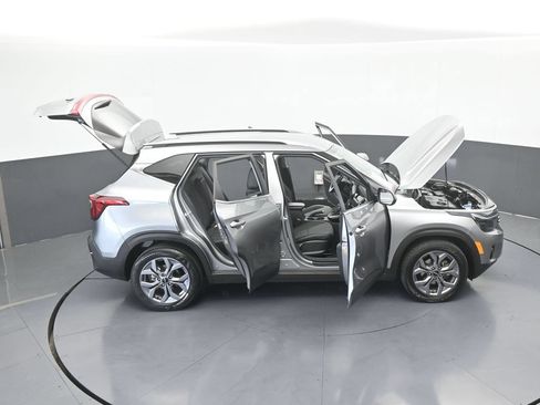 Used 2024 Kia Seltos S FWD image 69