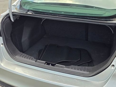 Used 2015 Ford Focus SE FWD image 12