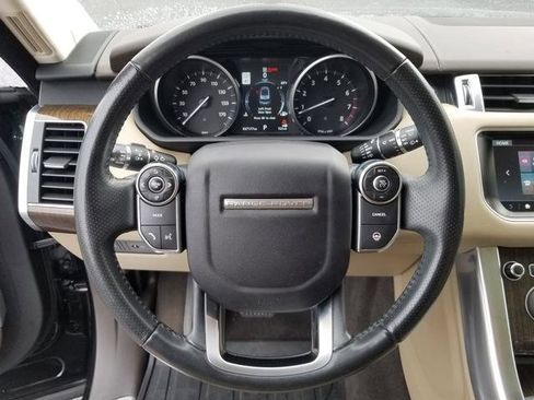 Used 2017 Land Rover Range Rover Sport HSE image 12