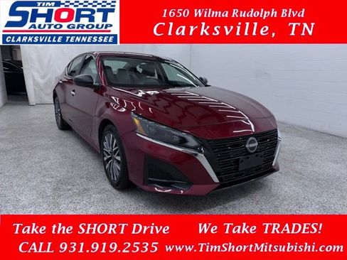 Used 2025 Nissan Altima 2.5 SV FWD image 1