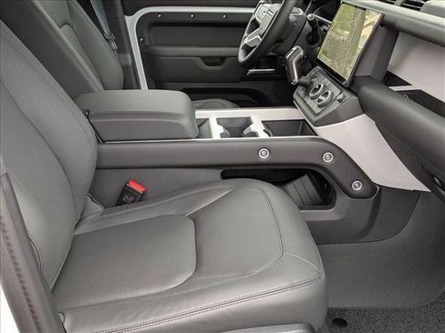 New 2026 Land Rover Defender 110 S AWD/4WD image 18