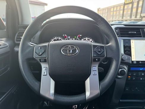 Used 2020 Toyota 4Runner Limited image 27
