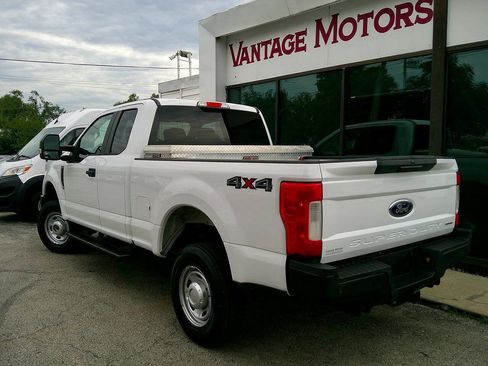 Used 2017 Ford F350 XL AWD/4WD image 5