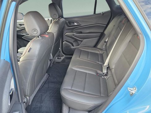 Used 2025 Chevrolet Trax RS w/ Driver Confidence Package image 7