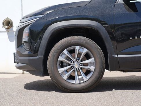 Used 2025 Chevrolet Equinox LT AWD/4WD image 28