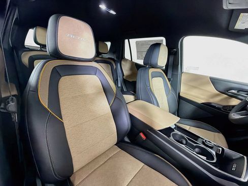 New 2027 Chevrolet Equinox ACTIV w/ LPO, Floor Liner Package AWD/4WD image 23