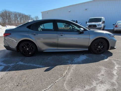 Certified 2026 Toyota Camry SE w/ Convenience Package image 8