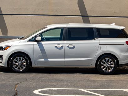 Used 2020 Kia Sedona LX