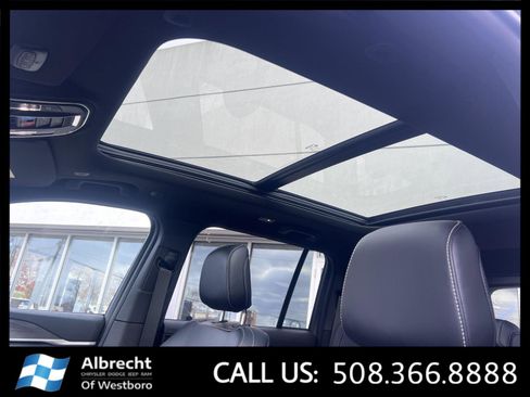 New 2025 Jeep Grand Cherokee Limited image 25