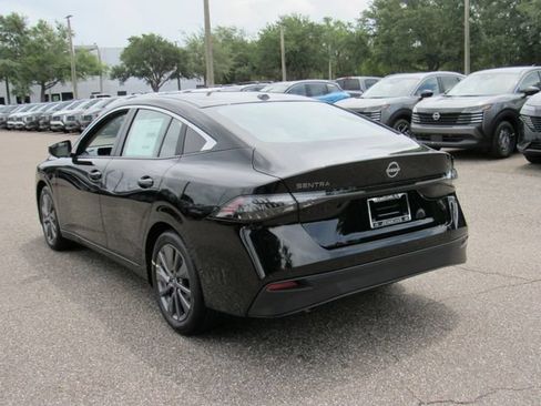 New 2026 Nissan Sentra SL w/ Floor Mat Package FWD image 5
