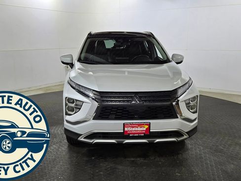 Used 2023 Mitsubishi Eclipse Cross SE image 2