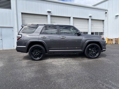Used 2018 Toyota 4Runner Limited AWD/4WD image 8