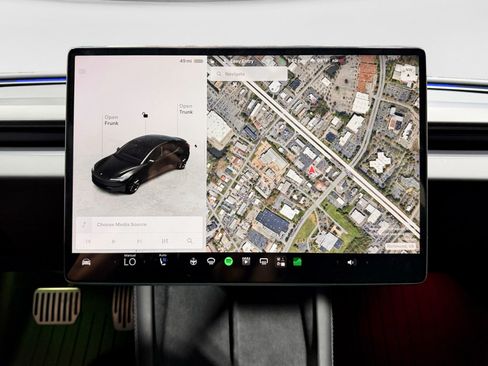 Used 2024 Tesla Model 3 Long Range AWD/4WD image 9