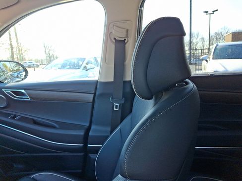 Certified 2023 Genesis GV80 3.5T Advanced + image 17