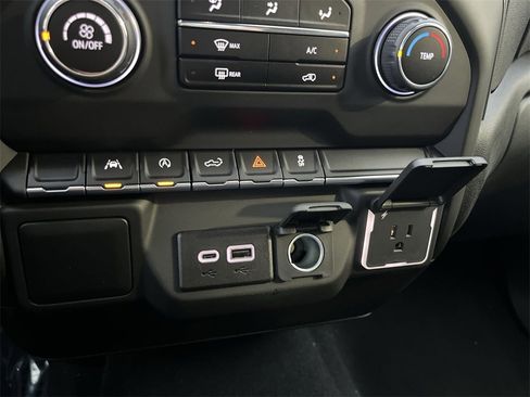 New 2025 Chevrolet Silverado 1500 Custom image 34