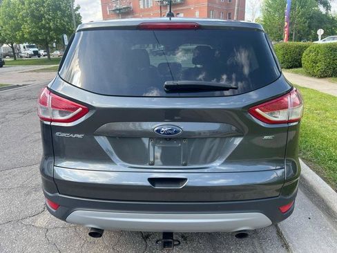 Used 2016 Ford Escape SE FWD image 4