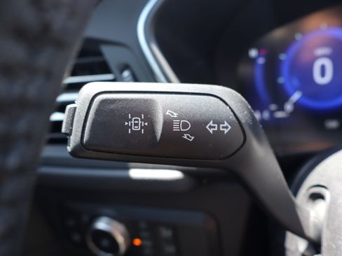 Used 2020 Ford Escape Titanium FWD image 16