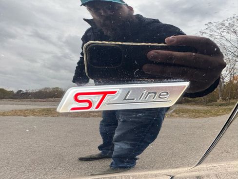 Used 2019 Ford Fiesta ST-Line w/ ST Line Cold Weather Package image 11