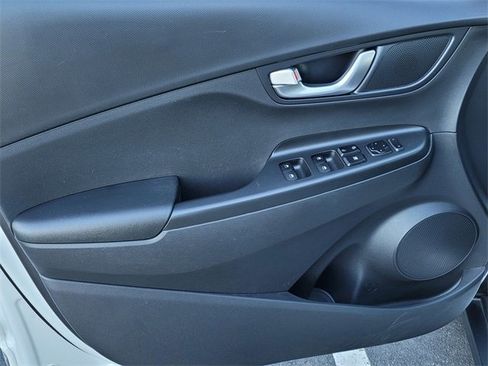 Certified 2023 Hyundai Kona SE image 19