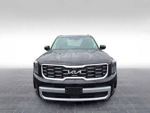 Used 2025 Kia Telluride S AWD/4WD image 2