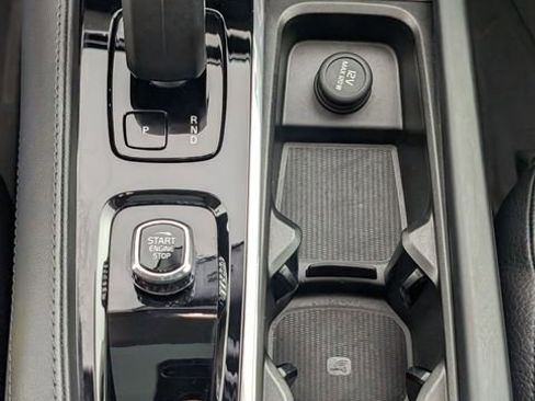 Used 2023 Volvo XC90 T8 Plus w/ Protection Package Premier image 23