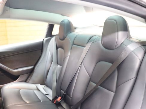 Used 2023 Tesla Model 3 Standard Range image 41