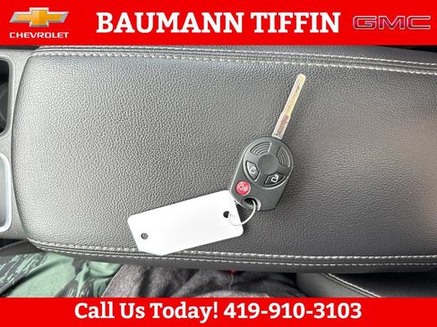 Used 2018 Ford Escape SE w/ SE Sync 3 Package AWD/4WD image 23