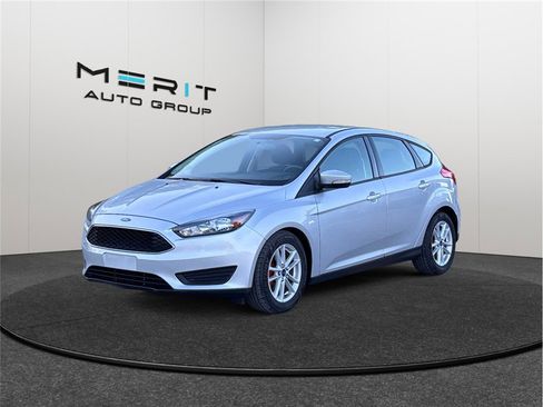 Used 2015 Ford Focus SE image 4