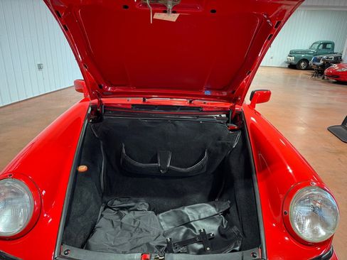 Used 1990 Porsche 911 Carrera image 39