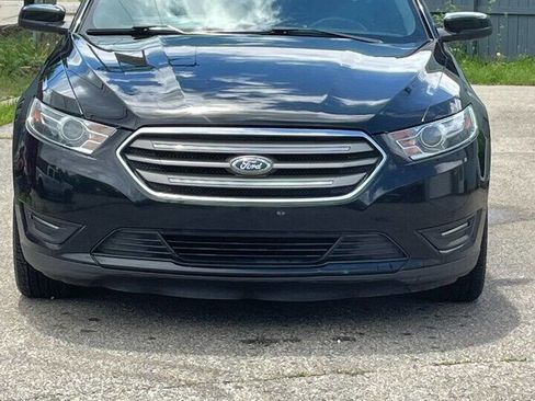 Used 2016 Ford Taurus SEL w/ Equipment Group 201A image 2
