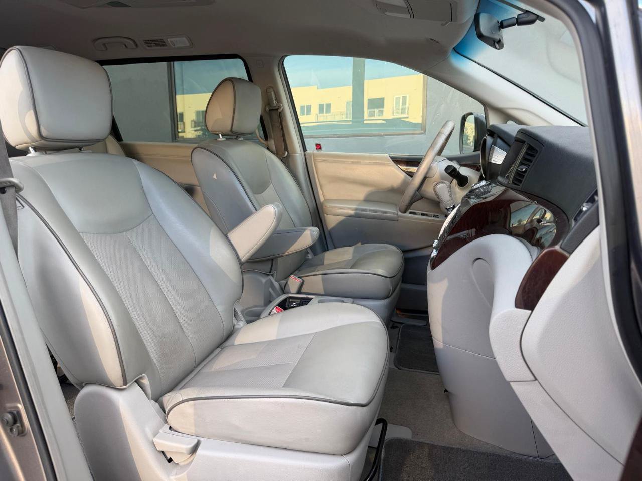 Used 2016 Nissan Quest SV w/ Leather Package FWD image 18