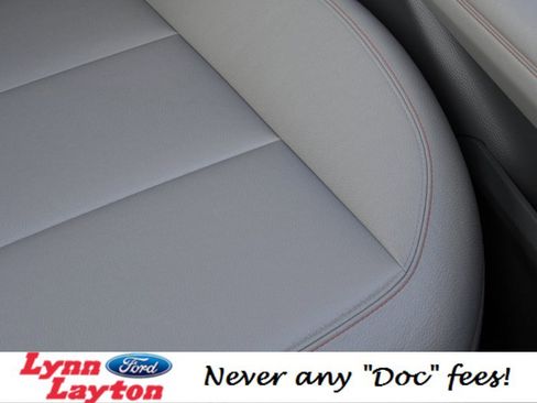 New 2025 Ford Explorer Active w/ Active Comfort Package RWD image 16