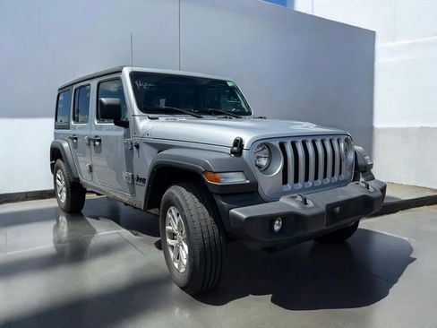 Used 2023 Jeep Wrangler Unlimited Sport AWD/4WD image 14