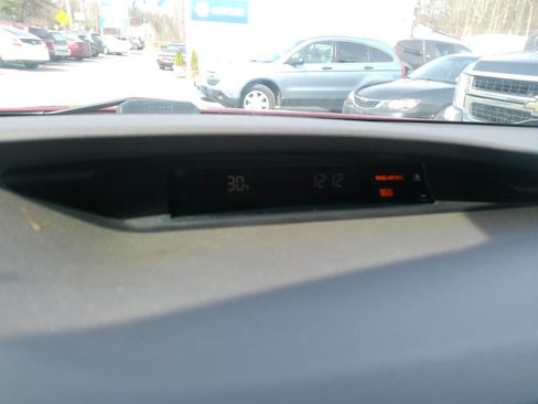 Used 2010 Subaru Forester 2.5X image 12