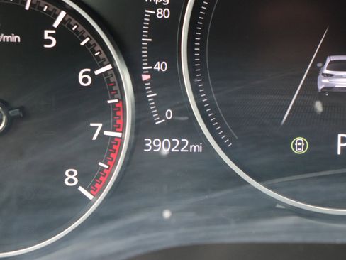 Used 2024 MAZDA MAZDA3 s image 25