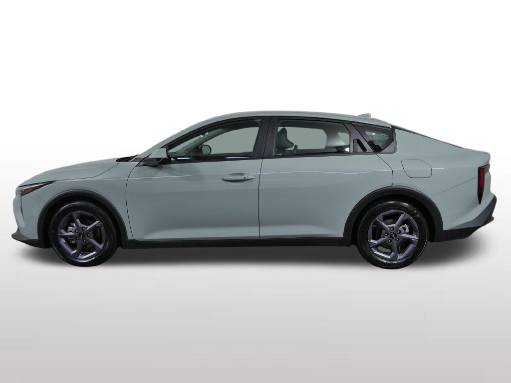 Used 2025 Kia K4 FWD image 7